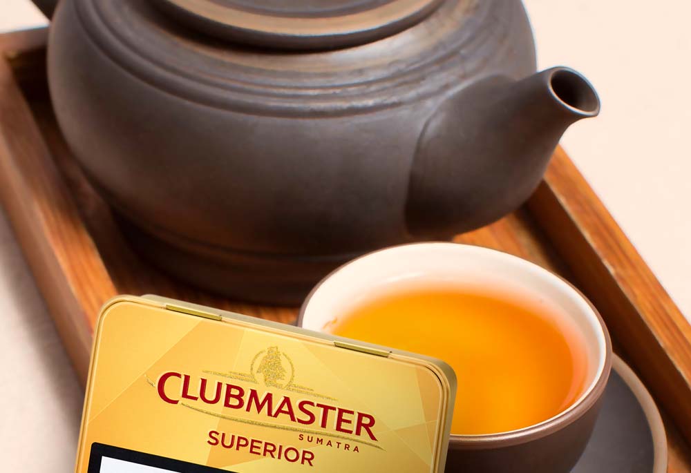 Clubmaster and tea